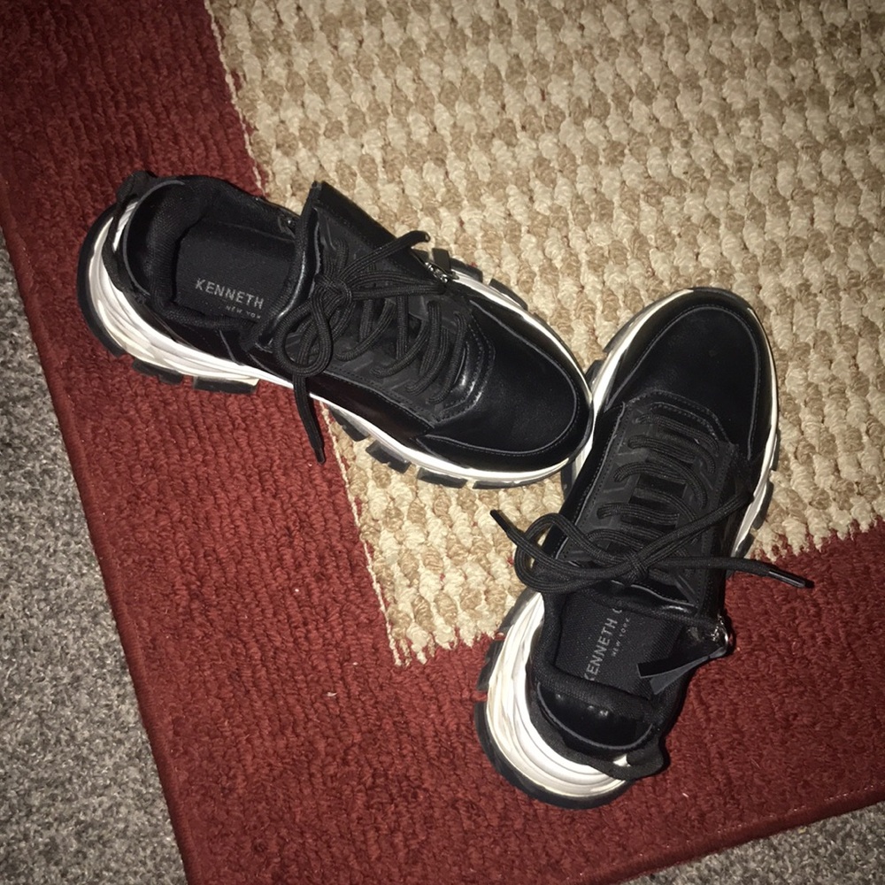 Kenneth Cole Sneakers